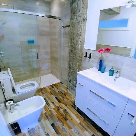 5***** Charco Loft Apartment